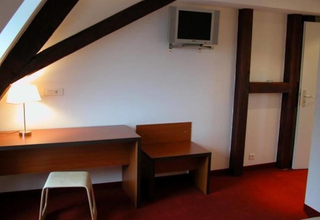 Hotel Restaurant Notre Dame Αγκνώ Εξωτερικό φωτογραφία